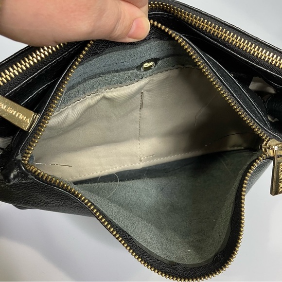 Valentina black pebbled leather bag with no strap small size - Picture 7 of 9